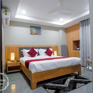 4* Hotel Saltstayz Select - Golf Course Road & Sector 57